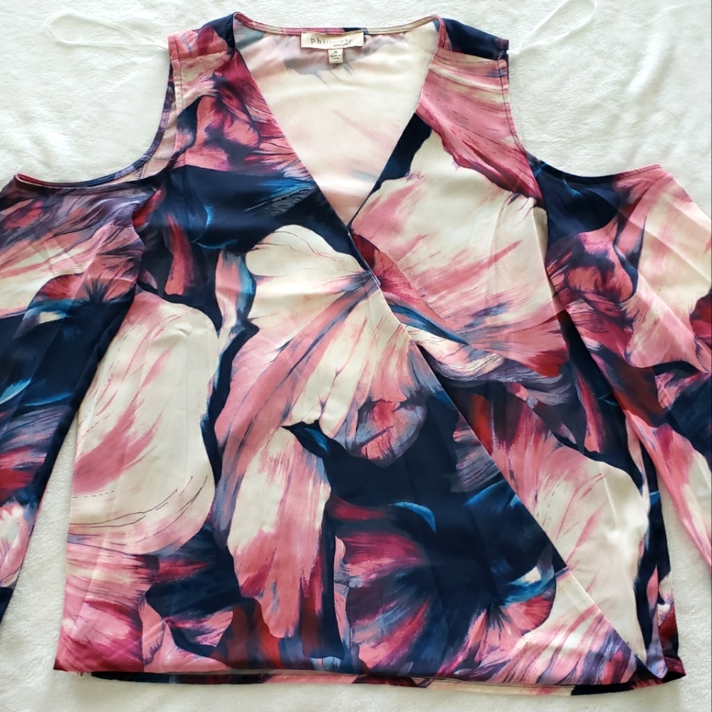 PHILOSOPHY Long Bell Sleeve Cold Shoulder Floral Blouse--NEW--M